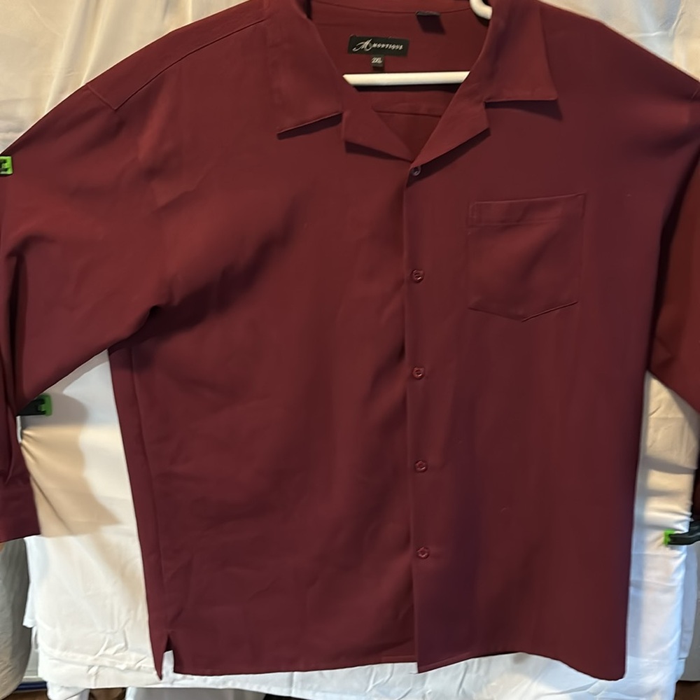 Burgundy long sleeve pocket button down in 2xl dress it up.